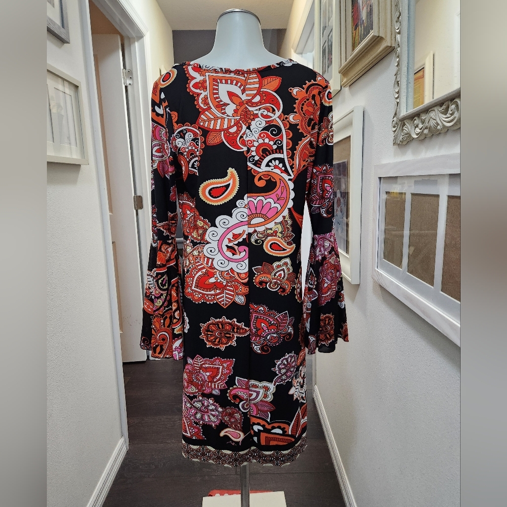 Dress - Picture 4 of 5